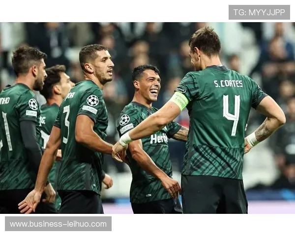 欧冠小组赛结果揭晓，豪门球队出线形势严峻，暗马崛起引发关注